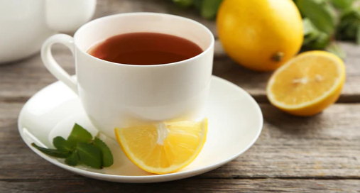 volite kombinaciju zelenog čaja i limuna – ovo trebate znati
