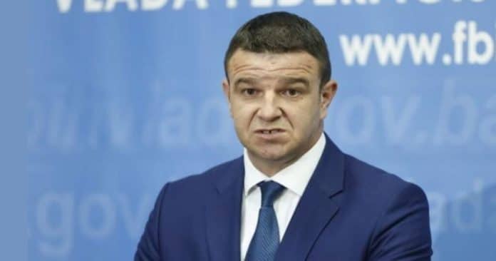 Prijavljen direktor EPBiH i još nekoliko osoba zbog sumnjivih tenderskih