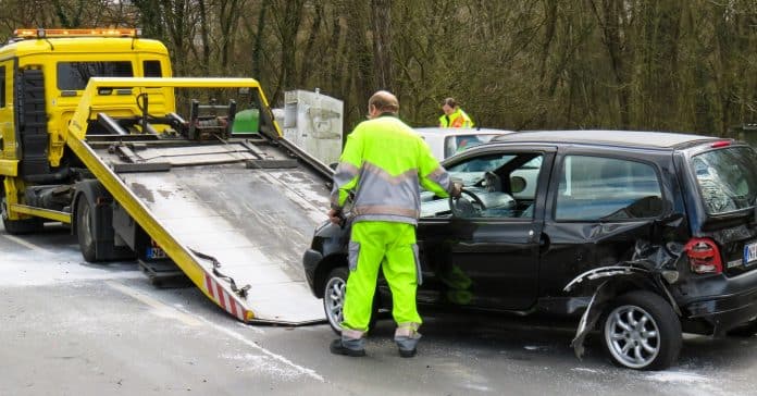Lažne šlep službe patroliraju putevima ka moru u Hrvatskoj: U