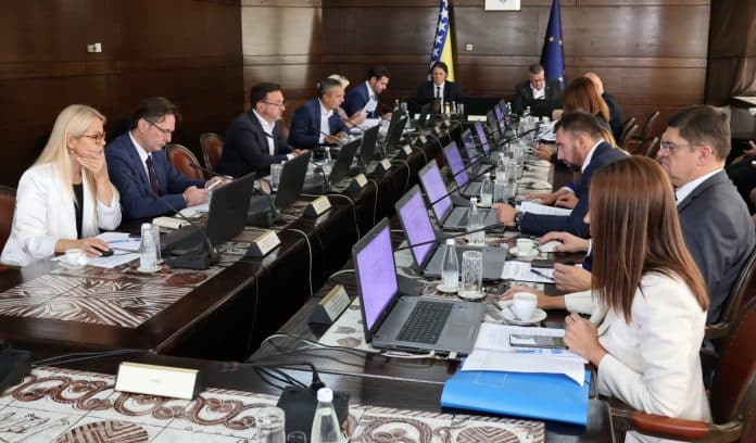 U Poslovnim novinama objavljena uredba o isplati pomoći od poslodavca