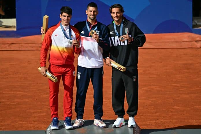 Dan nakon osvajanja medalje, Đoković otkrio da li će stajati