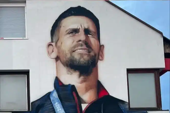Đokoviću oslikan impozantan mural u bh. gradu, oduševljeno podijelio fotografiju