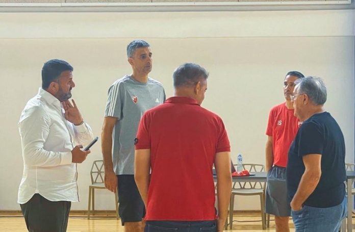 JEDAN ČELNIK SE OGLASIO: Zvezda traži B licencu EL, razgovor