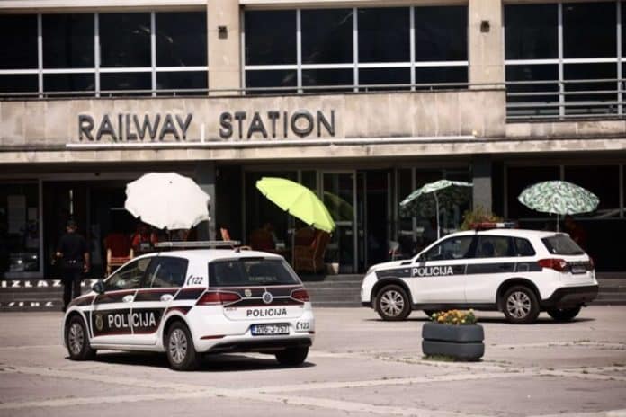 Prijatelji iz MUP-a KS se emotivnom porukom oprostili od policajke.