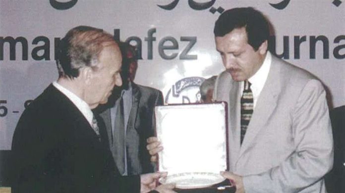 Erdogan: Alija Izetbegović - hrabar vojnik i prvi predsjednik bratske