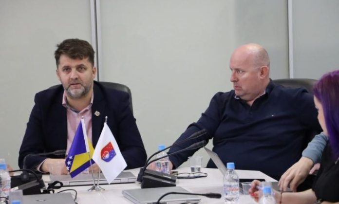 MUP i Ministarstvo zdravstva KS: Savjetovalište za maloljetnike koji imaju