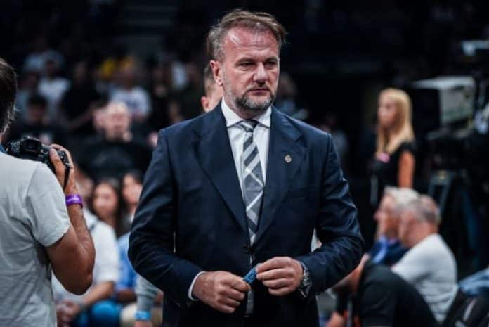 Nakon kluba, Miailović je osobno napisao pismo: Spremite europski derbi