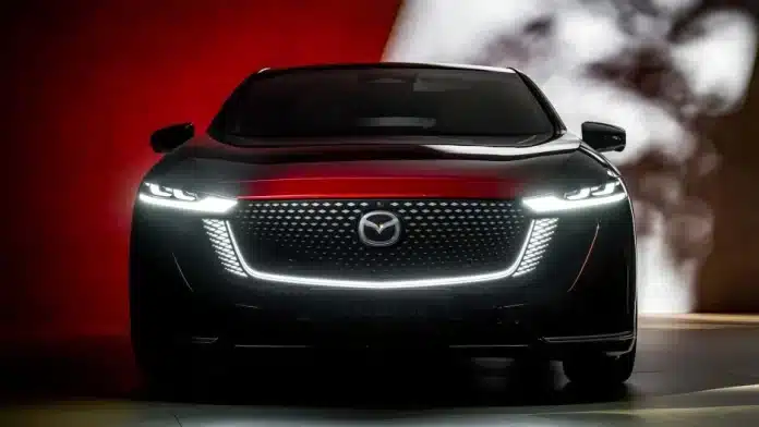 Potpuno nova Mazda 6e premijerno predstavljena na sajmu automobila u