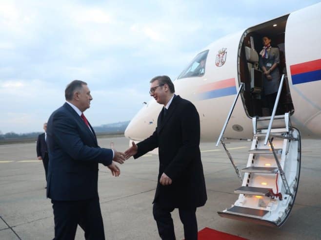 Dodik dočekao Vučića