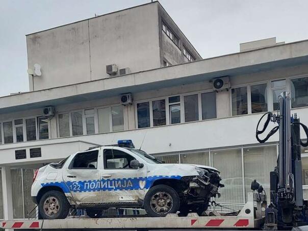 Pucao na policiju u Nevesinju, ukrao im službeno vozilo pa