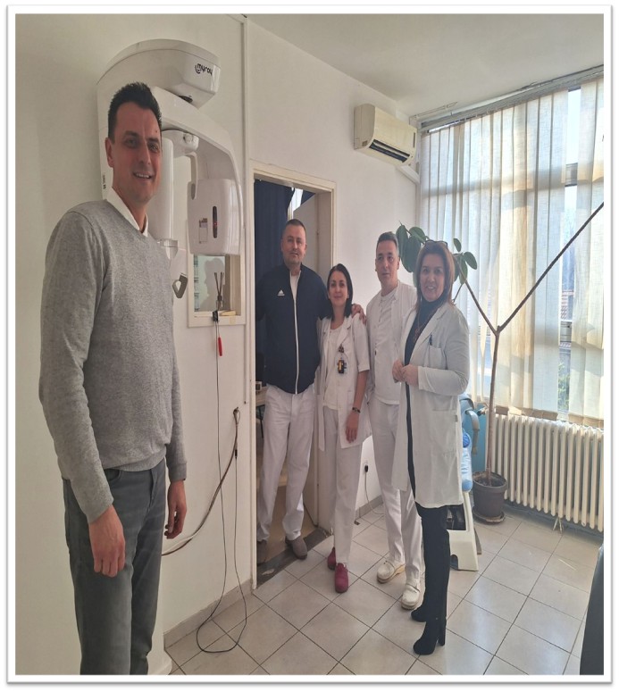 U OKVIRU PROJEKTA RISE UP PROGRAMA INTERREG VI-A IPA HRVATSKA - BOSNA I HERCEGOVINA - CRNA GORA JU „DOM ZDRAVLJA“ ZENICA ISPORUČENA ČETIRI MEDICINSKA APARATA | DOM ZDRAVLJA ZENICA