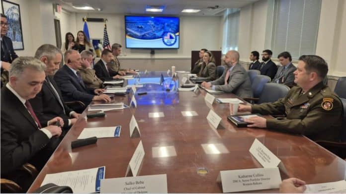 Helez i delegacija BiH u Pentagonu: Prenijeta im je važna
