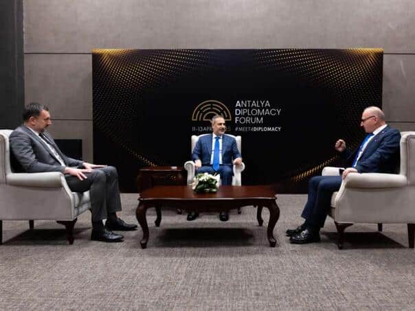 Ministri vanjskih poslova BiH, Turske i Hrvatske na sastanku na
