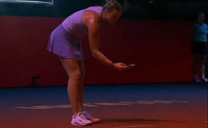 Sabalenka odlučila dokazati da je oštećena: Usred meča fotografirala trag