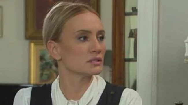Tko je Jelena Đukić, glumica koja u novom videu s