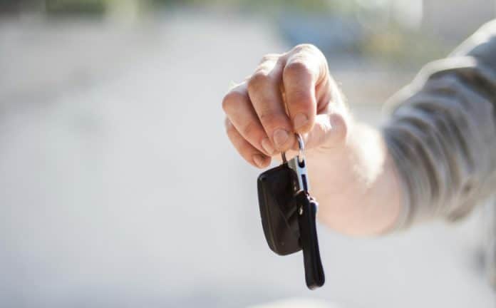 Kupujete polovan automobil? Ako ovo primijetite, motor bi mogao biti