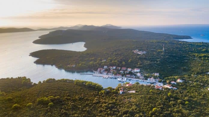 Mnogi još nisu čuli za ovaj otok, a najsunčanija je