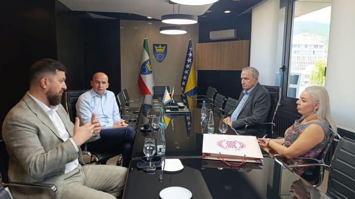 delegacija_anu_1.jpg