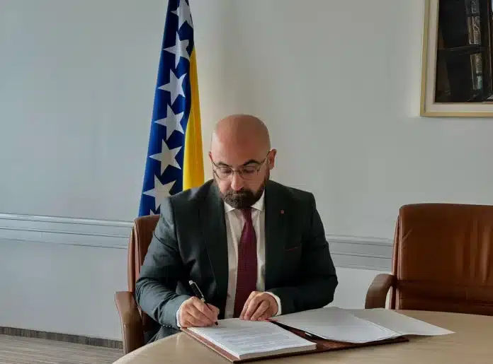 Izdvojene pare za CIK i 120 miliona KM od putarina