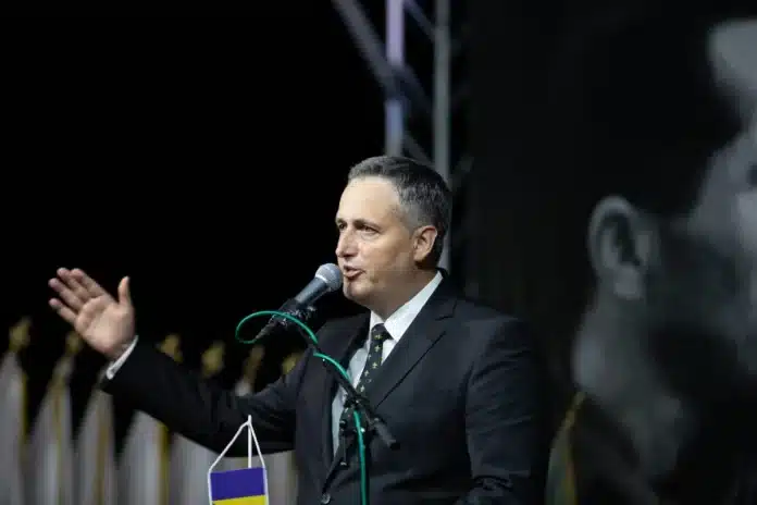 Bećirović poručio Vučiću: Moguća je ravnopravna saradnja, nikako ponižavanje BiH