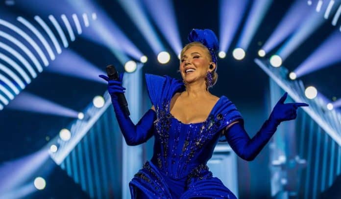 Lepa Brena zvanično otišla u penziju