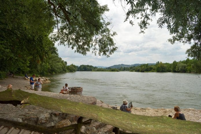 Mjesto na kojem je priroda napravila kameni krevet: skriveni raj