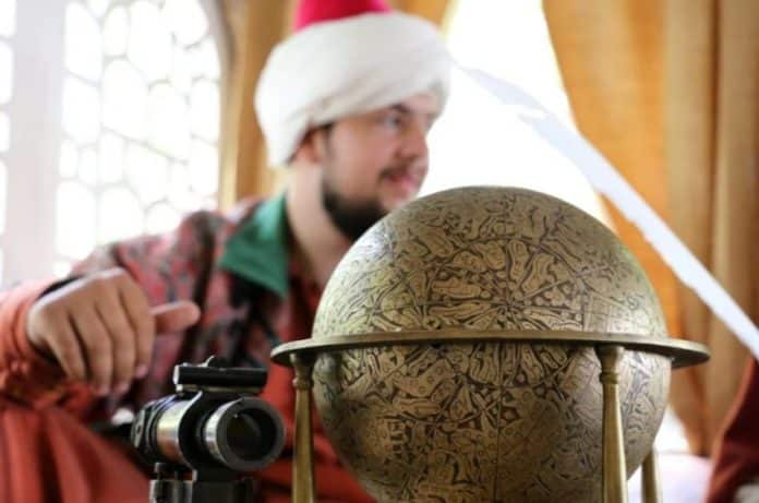 Turski astrolog upozorava: Rak i kasni kraj kolovoza priprema sudbonosni