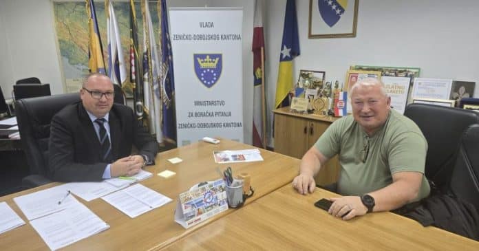 Predstavnici-veterana-Bosna-3-kod-ministra-Sirovice-800x420