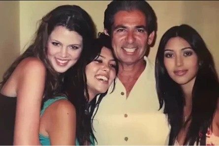 Sestre Kardashian, nikad emotivnije: “Uvijek čuvaš našu porodicu s neba”