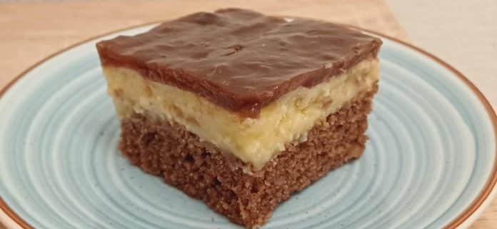 Torta koja je sve iznenadila: Sočan biskvit s orasima, kremom