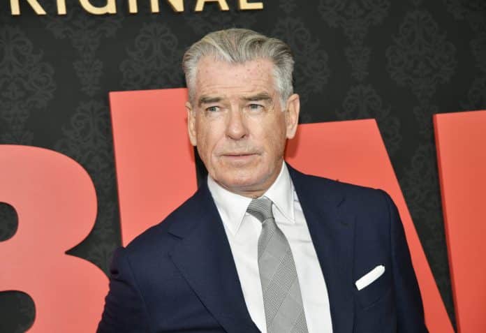 Nakon 20 godina: Pierce Brosnan viđen sa sinom od kojeg