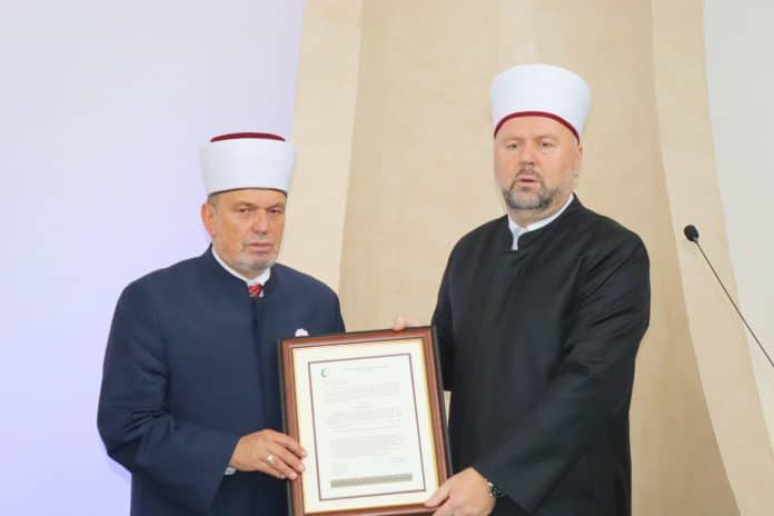 Produžen dekret glavnom imamu Medžlisa IZ Žepče Džafer-ef. Gračiću