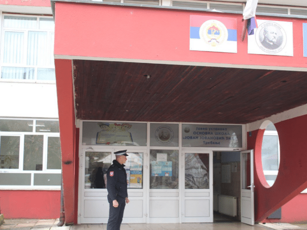 Dojave o bombama u trebinjskim školama lažne