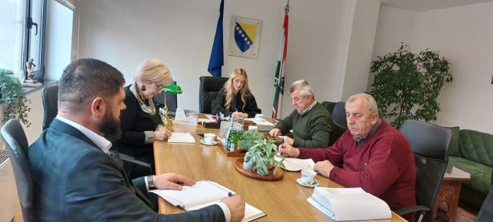 Ministrica Salcinovic razgovarala sa Savezom penzionera ZDK-a 1
