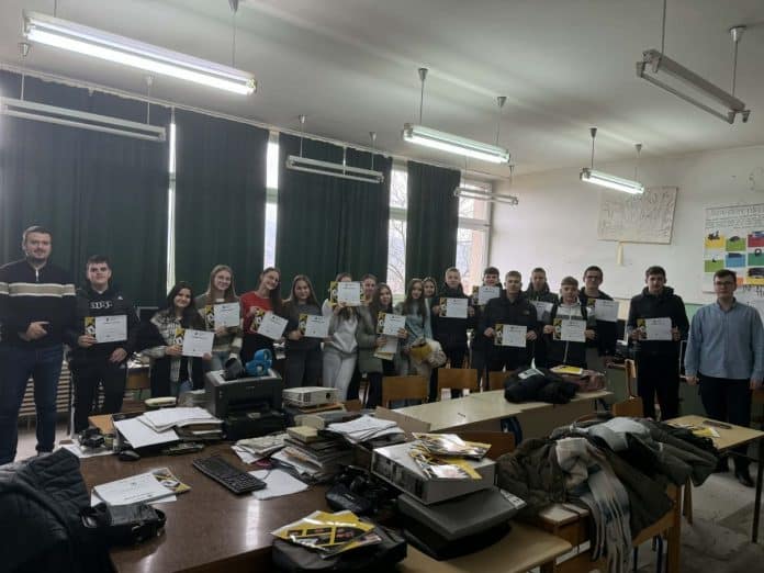 FOTO: Program „Ko zapravo pobjeđuje?“ realiziran u osnovnim školama u