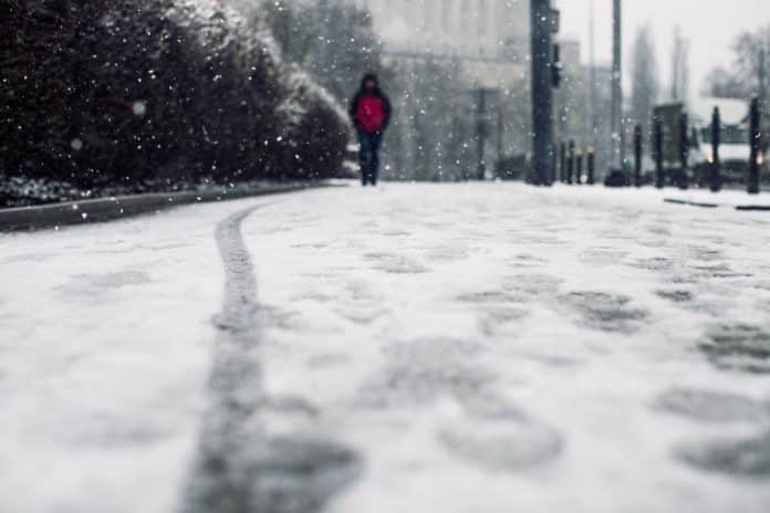 INZ: Snijeg, led i niske temperature – Preporuke građanima za