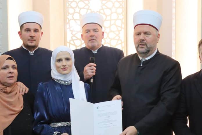 U Tešnju proučena hafiska dova hafizi Azri Filan