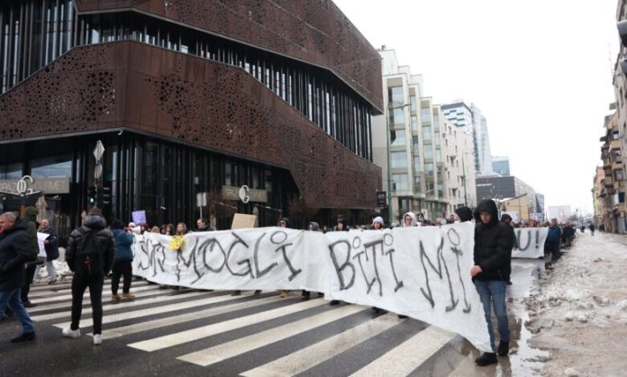 Završen peti dan protesta u Sarajevu, manji odziv, za sutra
