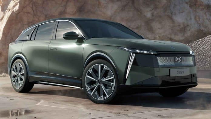 DS No 7: Vrhunski SUV za putovanje u business klasi