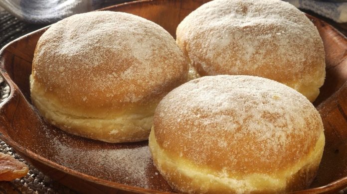 Krafne, recept za mekana mirisna čuda i trik koji mijenja
