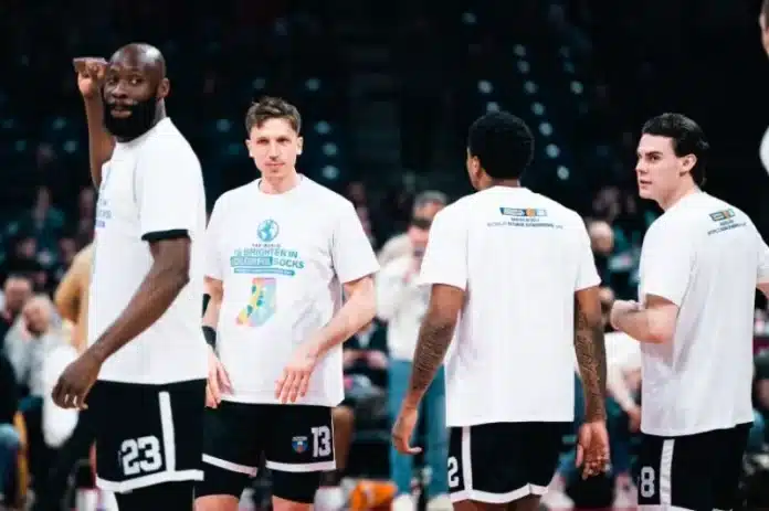 PARTIZAN OSTAO BEZ POJAČANJA: Kako je veliki rival prestigao crno-bele