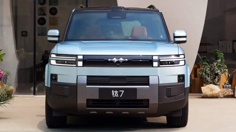 FangChengBao Tai 7 - BYD