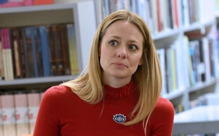 Jelena Veljača online promovira život u luksuzu a neplaćeni računi
