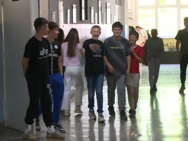 Bh. škola koja je ukinula mobitele već vidi pomake: “Djeca