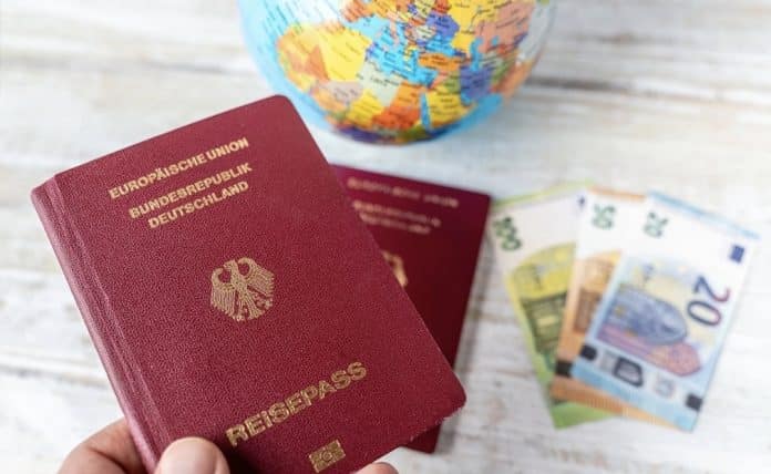Dijele pasoše kao nikad prije: Više od 300.000 ljudi dobilo