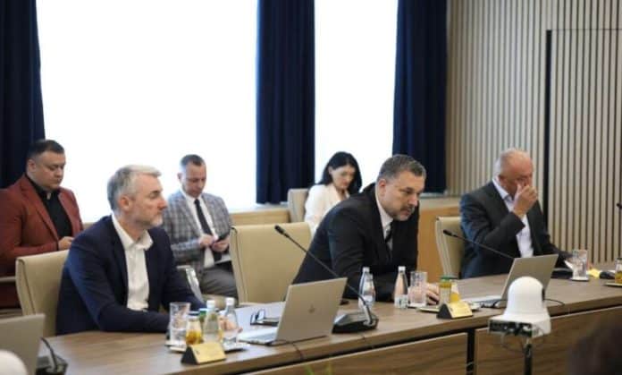 Forto: Apsolutno smo za budžet, ali dajte da malo razgovaramo