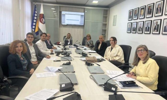 Kanton Sarajevo uspostavio tijelo za praćenje provođenja Strategije prema mladima
