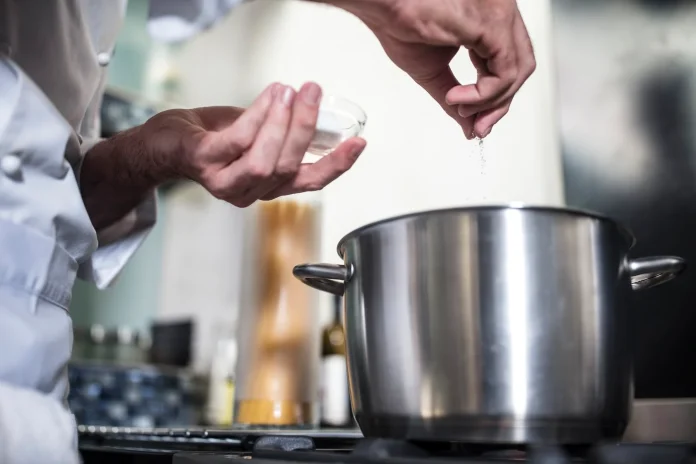 Paprena voda: istočnjački napitak koji se tradicionalno povezuje s mršavljenjem