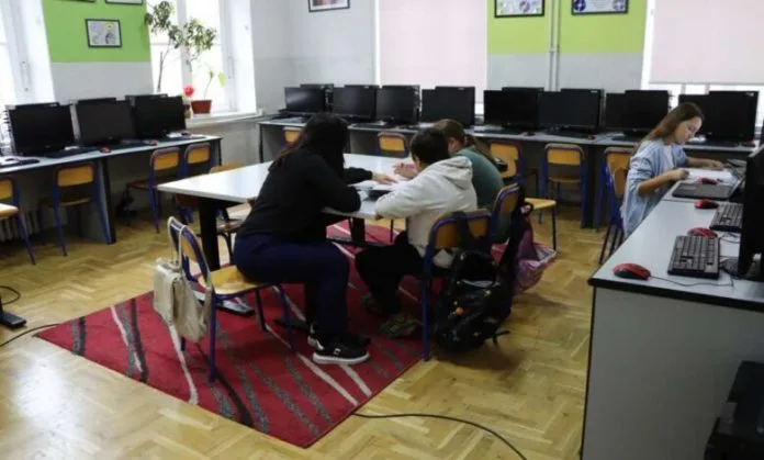 Ministarstvo za odgoj i obrazovanje KS: Iza svakog djeteta stoji