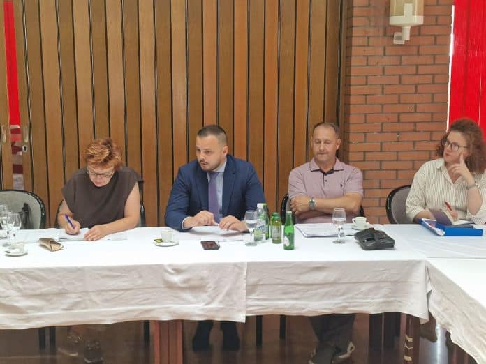Odrzan20sastanak20s20rukovodiocima20centara20za20socijalni20rad.jpg